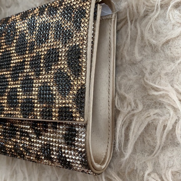 Judith Leiber NIB clutch with chain - Picture 3 of 11